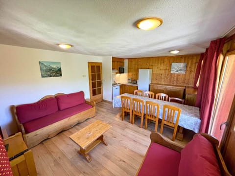 Appartement 8-10 pers, balcons, proche commerces, pied des pistes - Reberty 1850, Les Ménuires - FR-1-452-92 Apartment in Les Allues