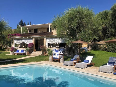 Property building, Garden view, Swimming pool