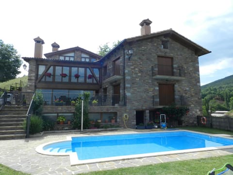Facade/entrance, Garden, Swimming pool, Swimming pool