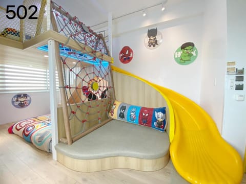 Bed, Living room, Photo of the whole room, Bedroom, bunk bed