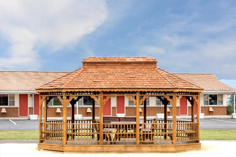 Property building, Area and facilities