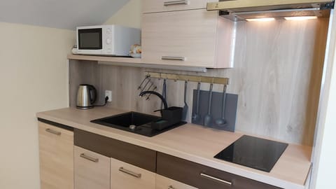 Coffee/tea facilities, Kitchen or kitchenette