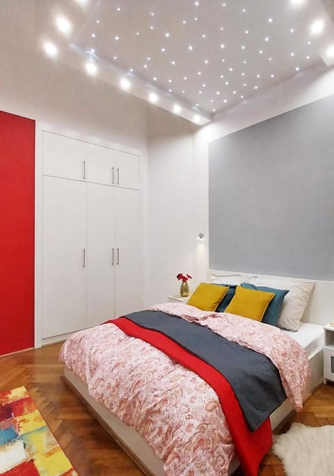 Bed, Photo of the whole room, Bedroom, wardrobe