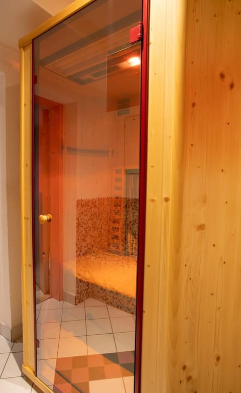 Sauna, Spa and wellness centre/facilities