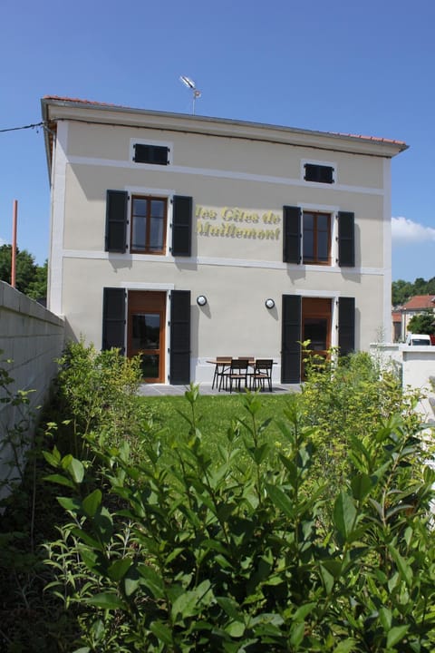 Garden, Garden view