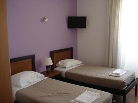 Day, Photo of the whole room