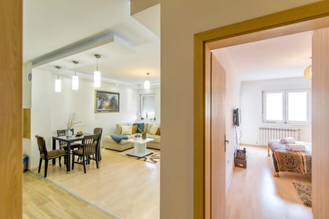 Sunny side of Novi Sad Apartment in Novi Sad