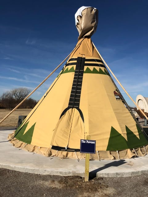 Orr Family Farm & RR, LLC Farm Stay in Norman