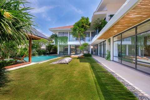 Property building, Day, Natural landscape, Garden, Garden view, Pool view, Swimming pool