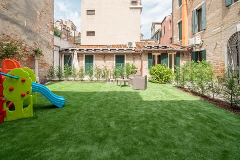 Property building, Garden