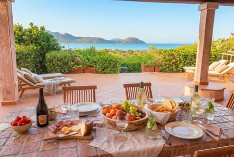 Patio, View (from property/room), Balcony/Terrace, Food and drinks, Dining area, Sea view, Breakfast