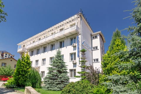 Property building, Area and facilities