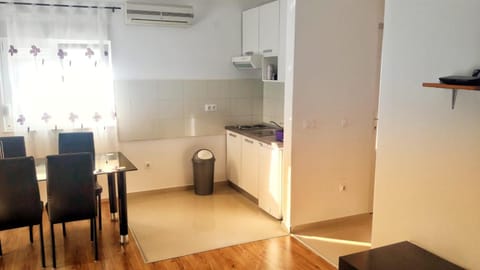 Apartman Kolan Apartment in Novalja