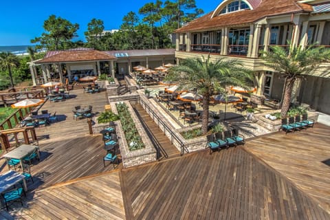 Updated Kitchen Baths w Granite 3 BR w 2K 1Q 1T Bikes & Beach Gear included House in Hilton Head Island