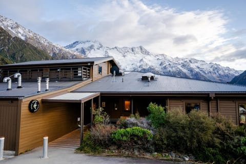 Property building, Winter, Mountain view