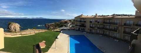 Balcony/Terrace, Swimming pool