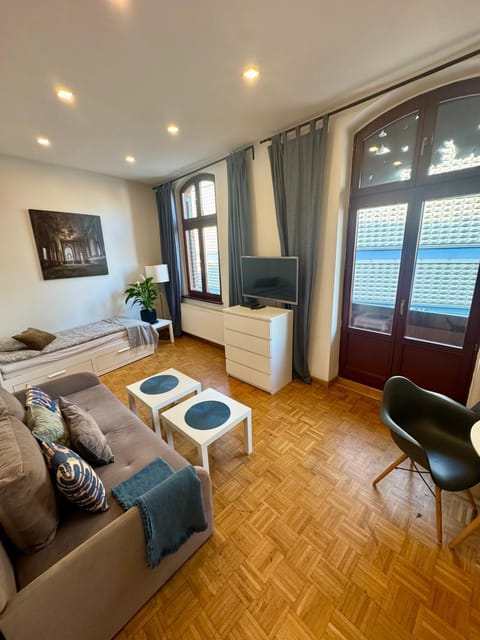 Living room, Bedroom
