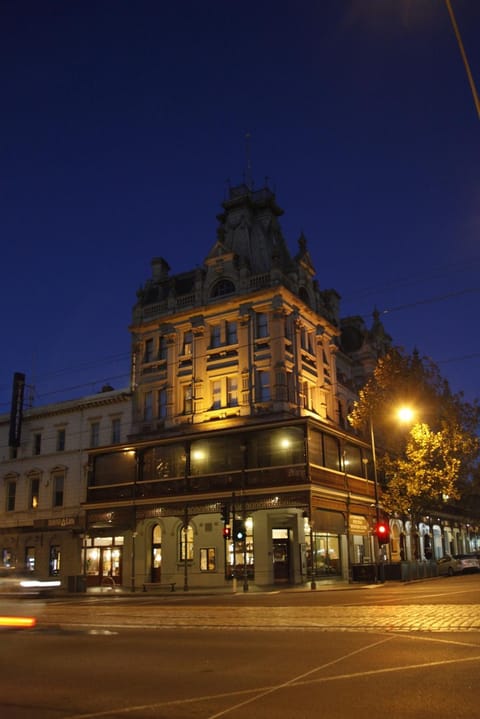 Property building, Night, Location