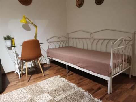 Bed, Living room, Seating area