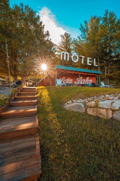 Property building, Property logo or sign, Natural landscape, Garden