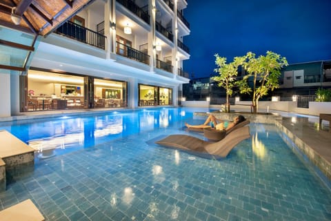 Property building, Swimming pool
