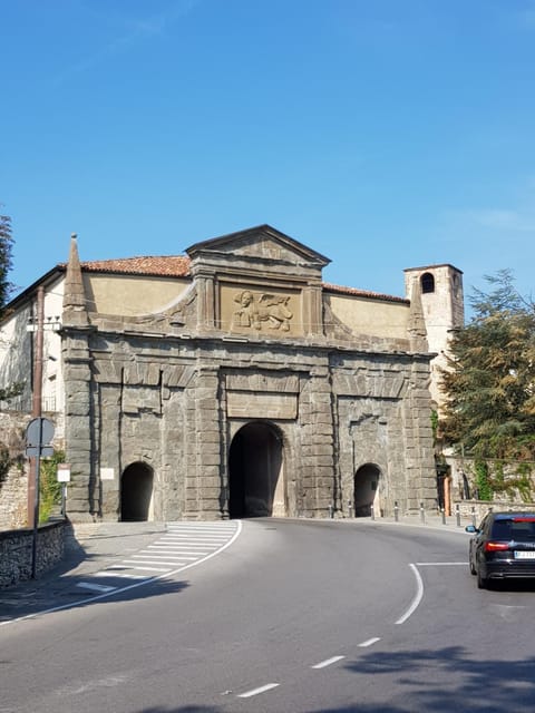 CharmeRooms Palazzo Stampa Apartment in Bergamo
