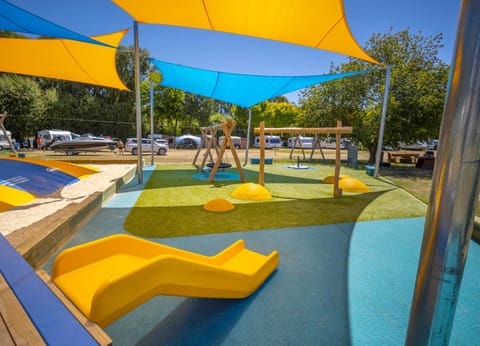 Day, Children play ground