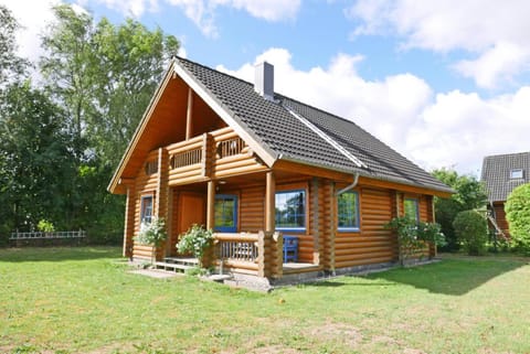 Property building, Day, Garden