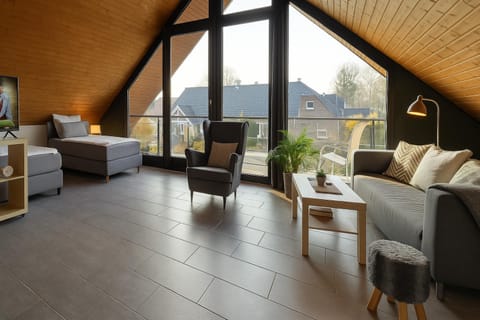 Bed, Day, Living room, Photo of the whole room, Seating area, Bedroom