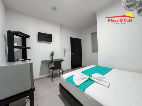 Bed, TV and multimedia, Bedroom, towels, air conditioner