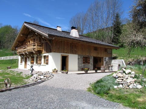 Chez La Fine Bed and Breakfast in Les Gets
