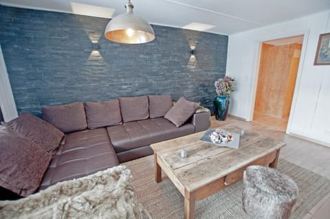 2BR apartment close to ski area and Jungfrau train Apartment in Grindelwald