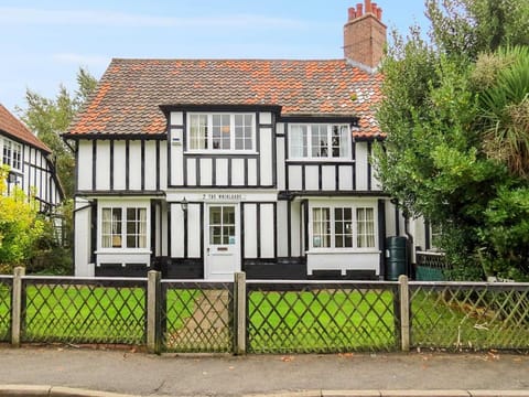 7 Whinlands House in Leiston