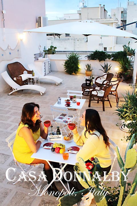 Patio, Balcony/Terrace, group of guests