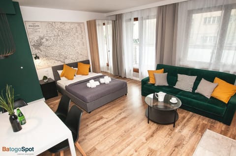 Photo of the whole room, Seating area, Bedroom