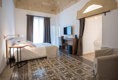 TV and multimedia, Coffee/tea facilities, Balcony/Terrace, Bedroom