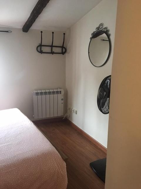 Old Navy House House in Badalona