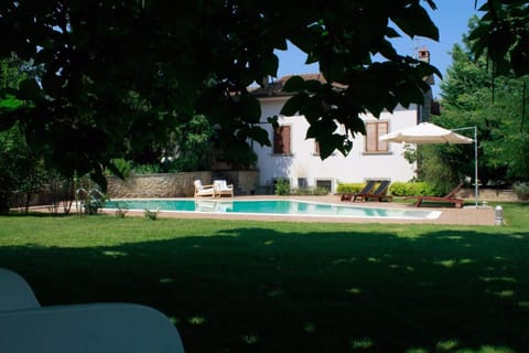 Property building, Garden, Swimming pool, Swimming pool