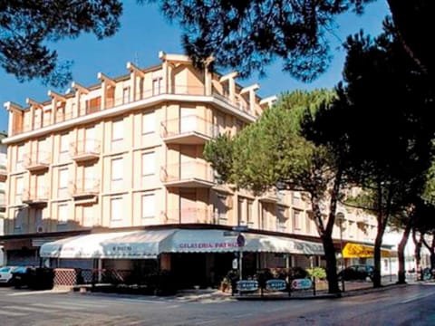 Property building, Summer