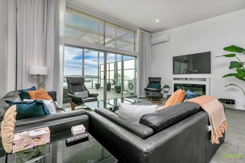 Auckland Waterfront Serviced Apartments on Prince's Wharf Apartment hotel in Auckland