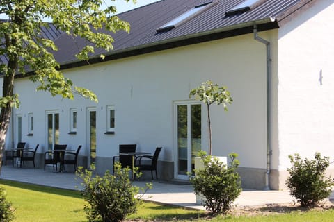 Facade/entrance, Garden