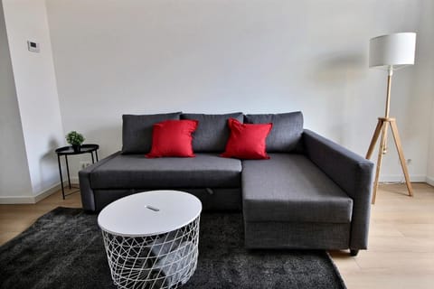 Rent a Flat - Bruxelles Apartment in Saint-Gilles