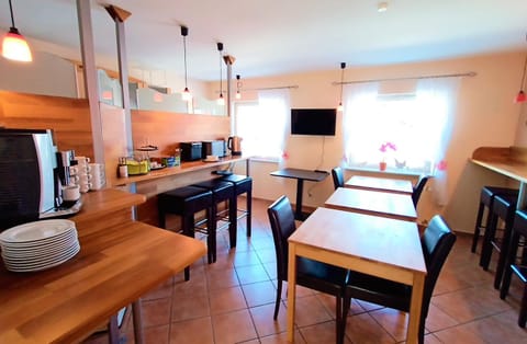 Communal lounge/ TV room, Dining area, Communal kitchen