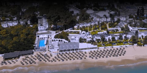 Property building, Natural landscape, Bird's eye view