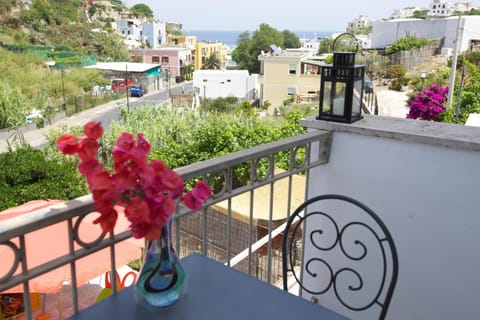 Day, Balcony/Terrace