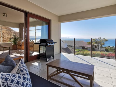 Patio, Day, BBQ facilities, View (from property/room), Balcony/Terrace, Seating area, Mountain view, Sea view