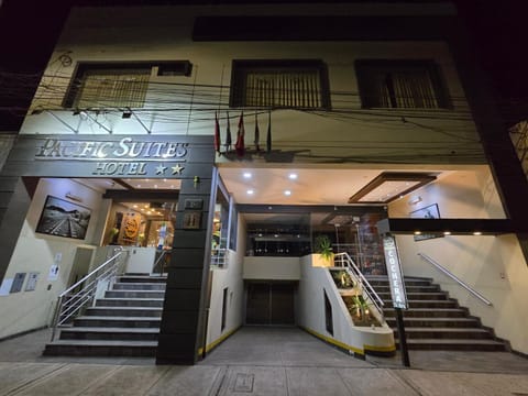 Facade/entrance, Night