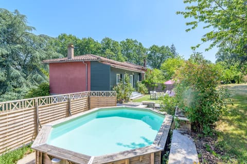 Day, Natural landscape, Garden, Garden view, Pool view, Swimming pool, sunbed
