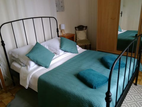 Four chimneys Vacation rental in Finistere