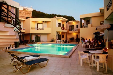 Facade/entrance, Swimming pool, Swimming pool
